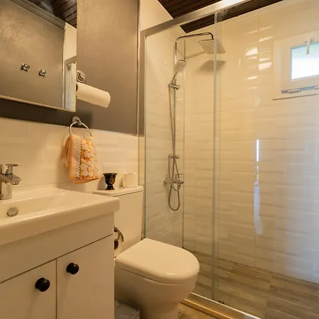 Nar Alacati Private Jacuzzi House Hébergement de vacances Çeşme
