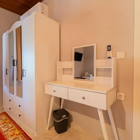 Nar Alacati Private Jacuzzi House Hébergement de vacances Çeşme