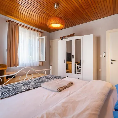 Nar Alacati Private Jacuzzi House * Çeşme